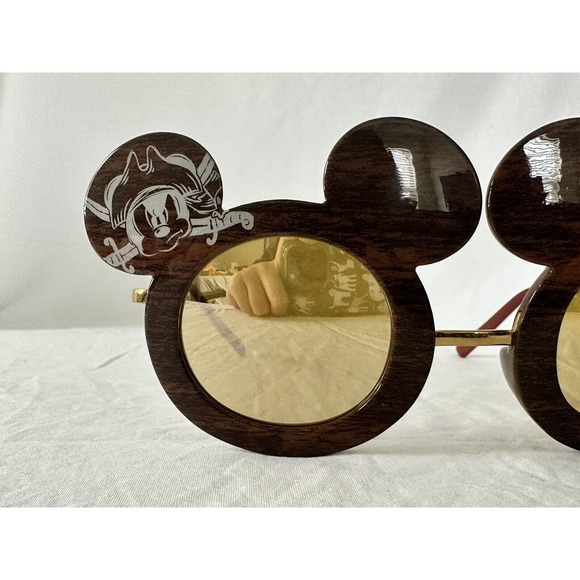 Tokyo Disney Resort Pirates sunglasses Mickey Mouse 2019 Limited